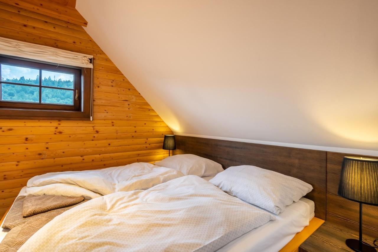Wellness Drevenica Zuberec, 3 Apartmany, 2 Studia, Tatranske Stity Z Terasy Exterior photo
